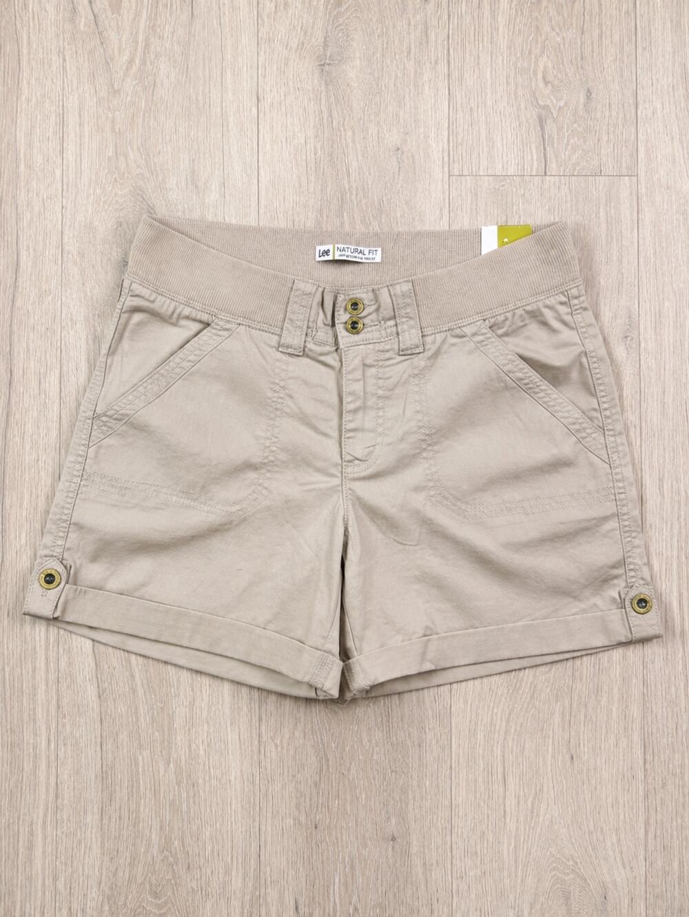 Lee Natural Fit Khaki Shorts M Stretch Waistband Casual Summer NWT Granola Girl